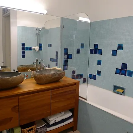 Rare Apartment, Seafront With 180 Degree View Less Than 3 Km From The Center