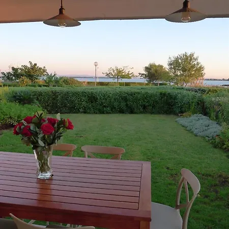 Rare Apartment, Seafront With 180 Degree View Less Than 3 Km From The Center Daire